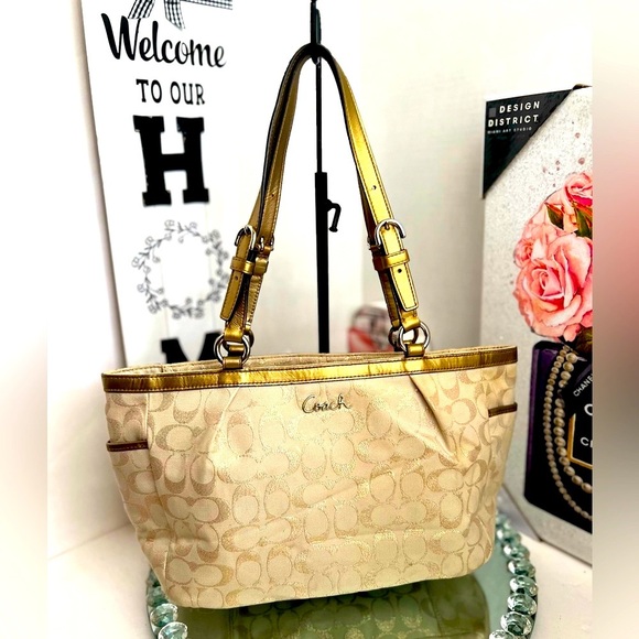 Coach Gallery Lurex East/West gold Metallic canvas and leather tote bag - Picture 12 of 12
